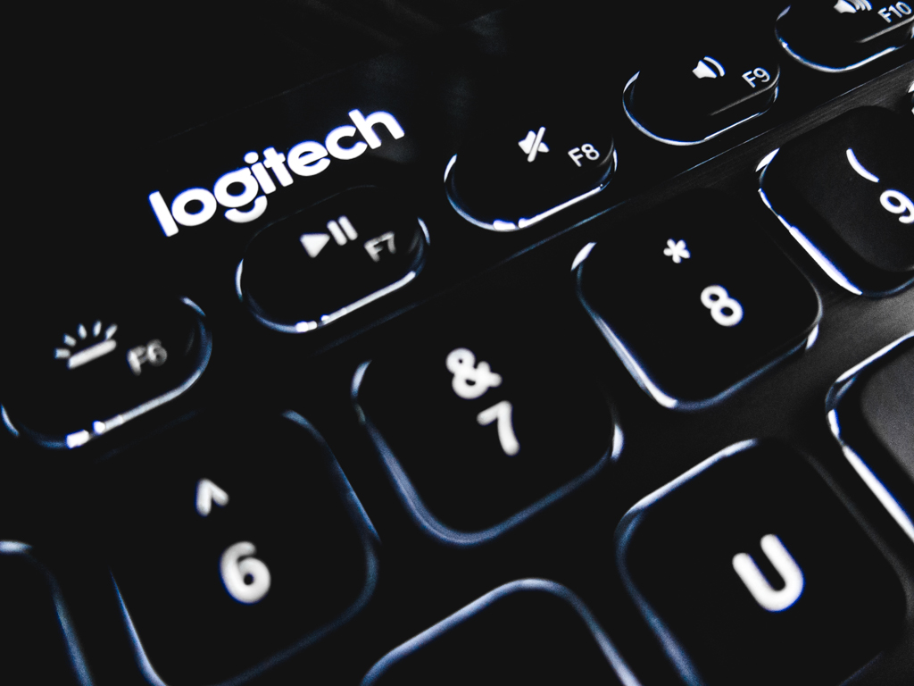 Logitech K810 wireless illuminated keyboard